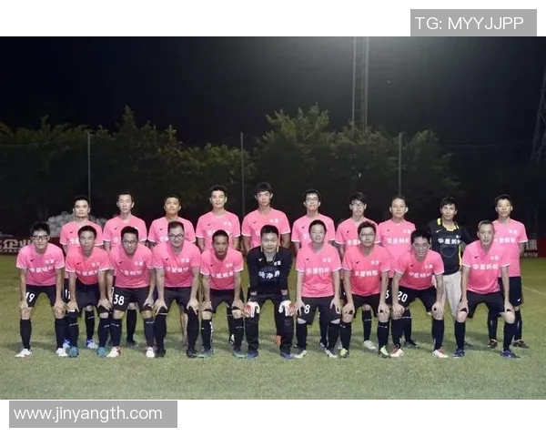 如何通过努力与坚持实现梦想成为足球明星的拍摄指南