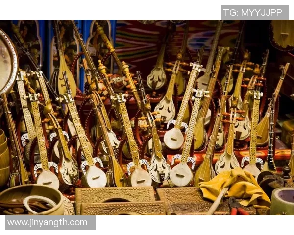 新疆足球明星车内摆件图赏析与背后的故事分享