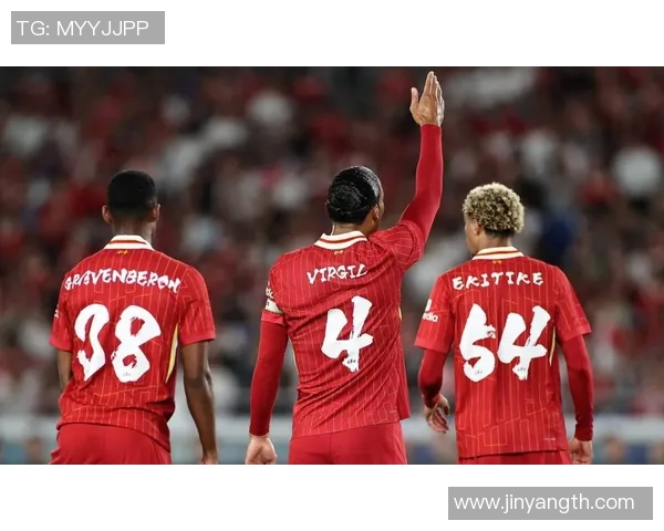 2020年拜仁慕尼黑与2019年利物浦的巅峰对决分析与比较